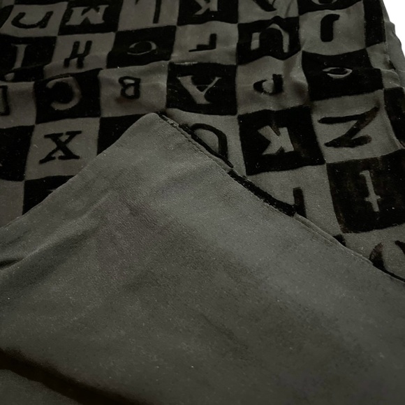 Elaine Gold Collection XIIX ABC Silk/Rayon Scarf 10”X46” Black Men/Women - Picture 4 of 6